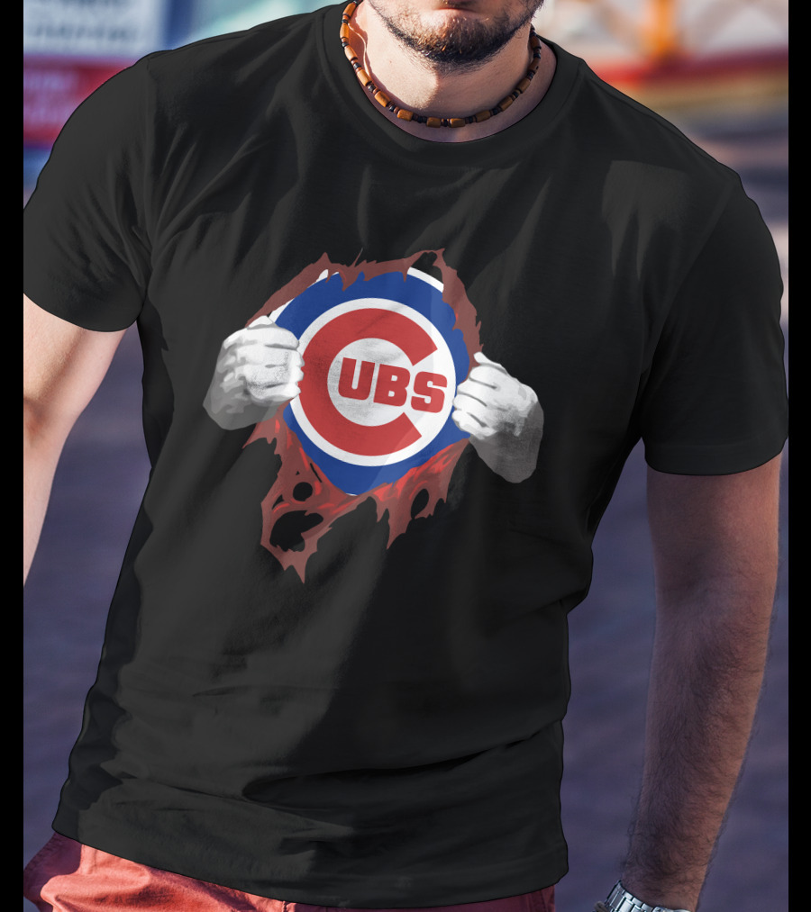 CUBS Logo Torn Fabric T-Shirt