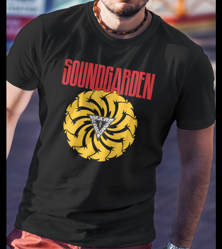 Soundgarden Badmotorfinger Yellow Spiral T-Shirt
