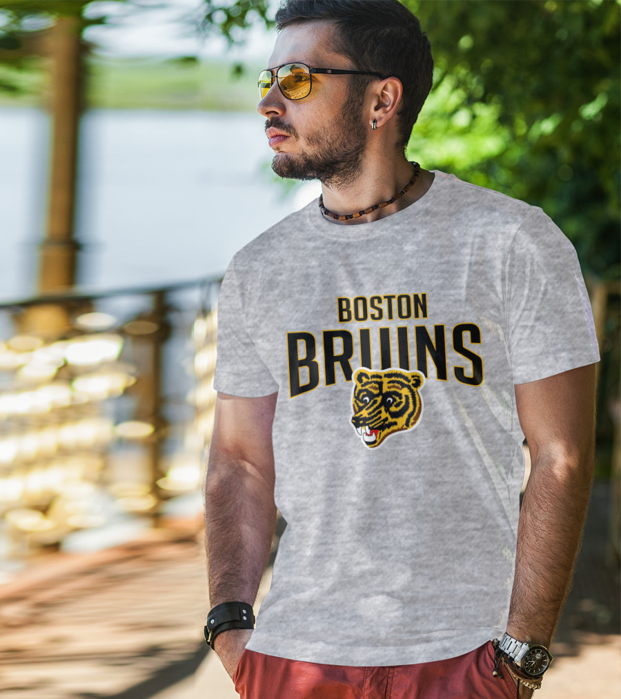 Boston Bruins Classic Vintage Logo Longsleeve T-Shirt