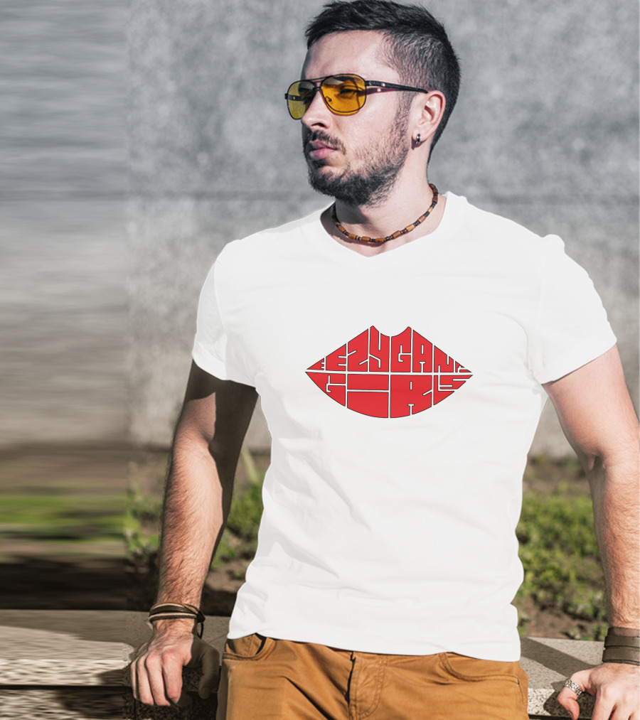 Eezygang Merch Eezygang Girls Red Lips T-Shirt
