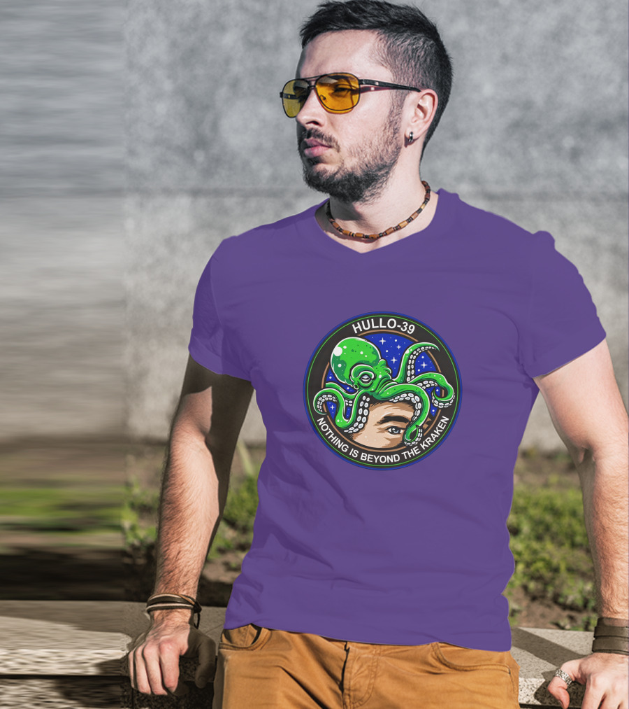 Hullo-39 Nothing Is Beyond The Kraken Green Octopus Starry Sky Badge T-Shirt