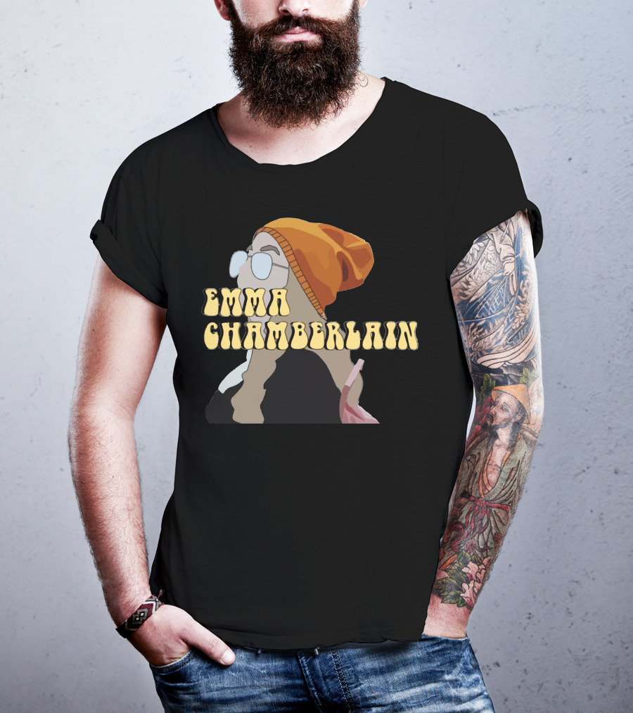 Emma Chamberlain YouTube Customized Women Fashion Trendsetter Beanie Glasses T-Shirt