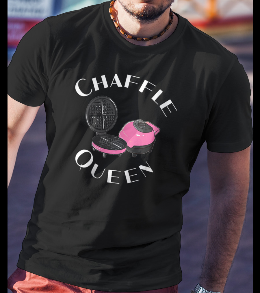 Chaffle Keto Waffle Chaffle Queen With Pink Waffle Maker T-Shirt