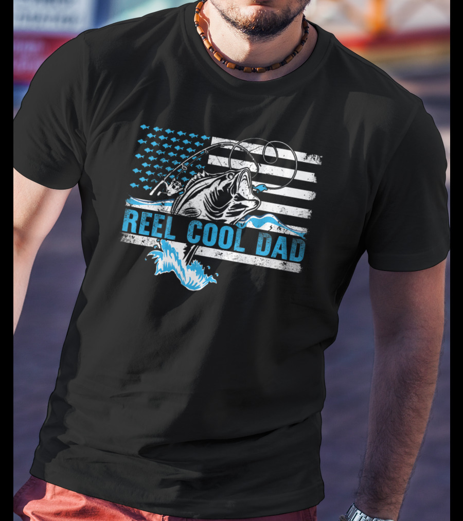 Reel Cool Dad Bass Fishing American Flag T-Shirt