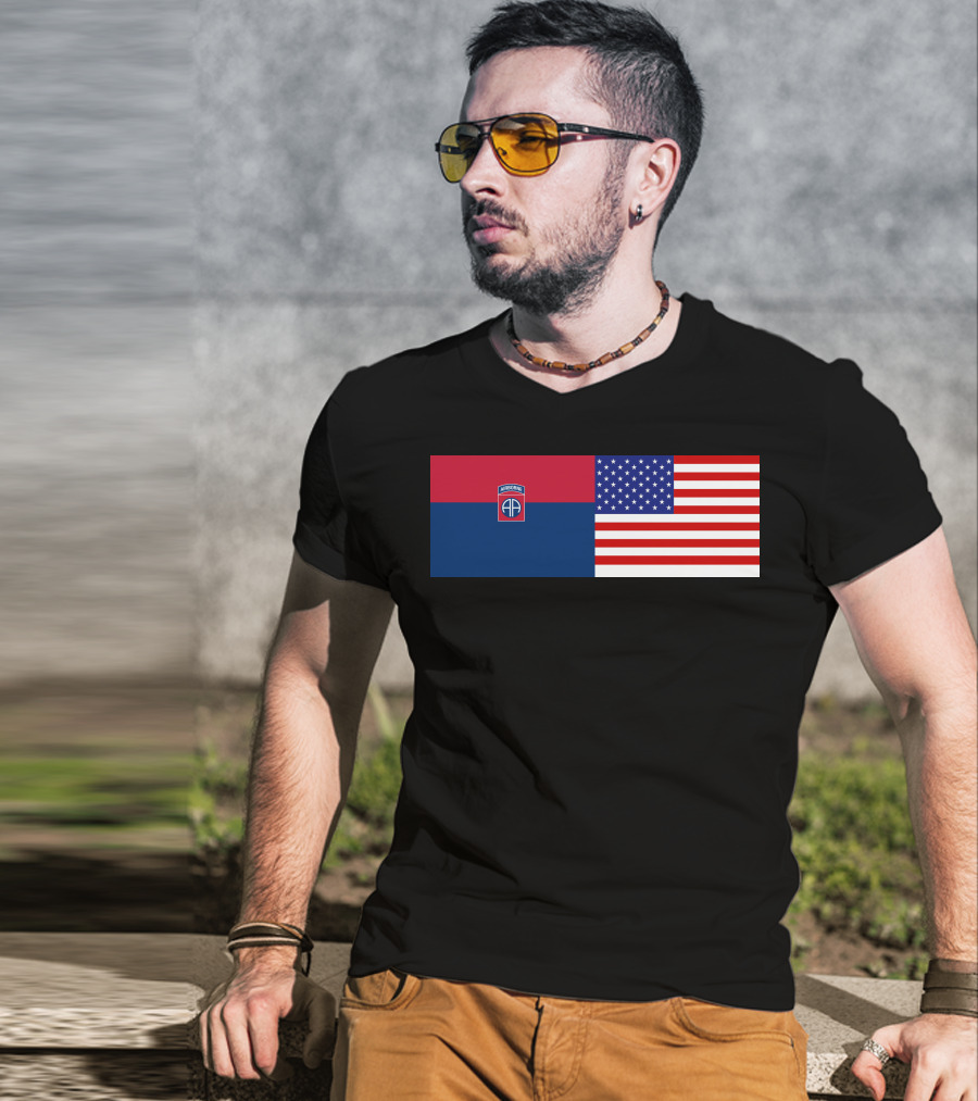 82Nd Airborne Division And American Flag Hklkh1 T-Shirt
