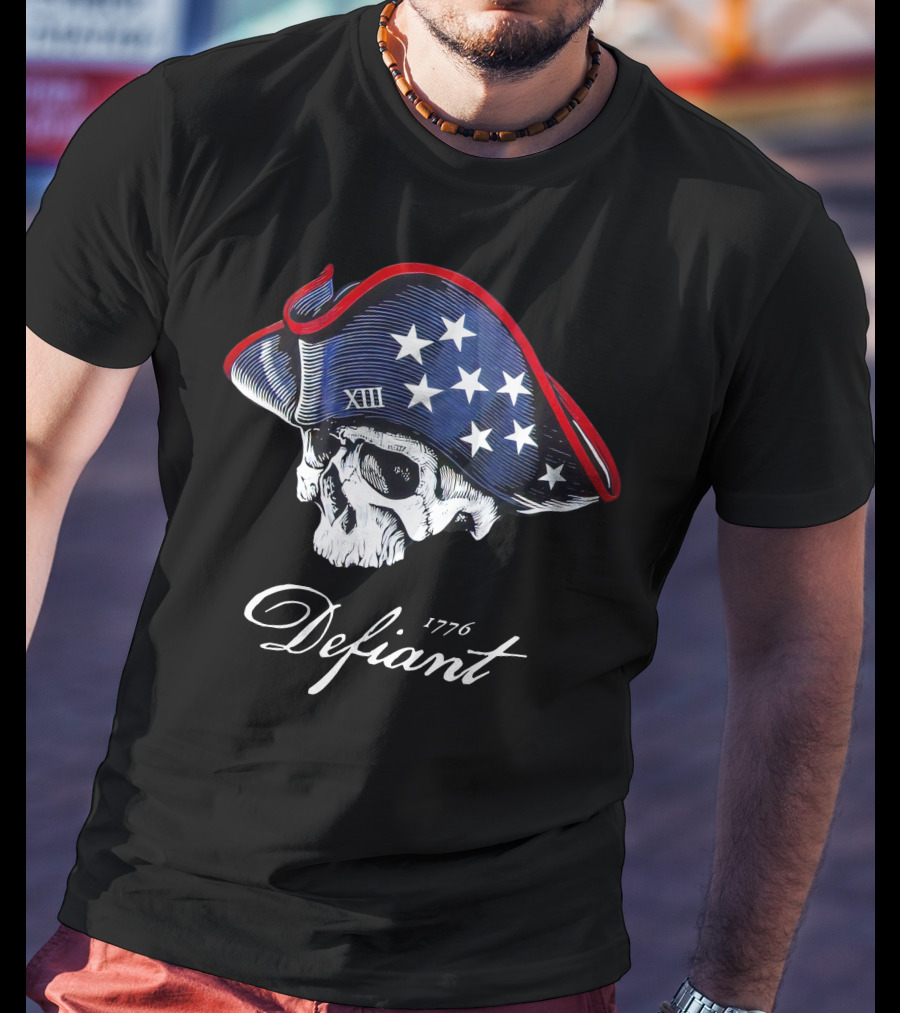 Defiant 1776 XIII Skull With Patriot Tricorn Hat Men's Fashion 3XL T-Shirt