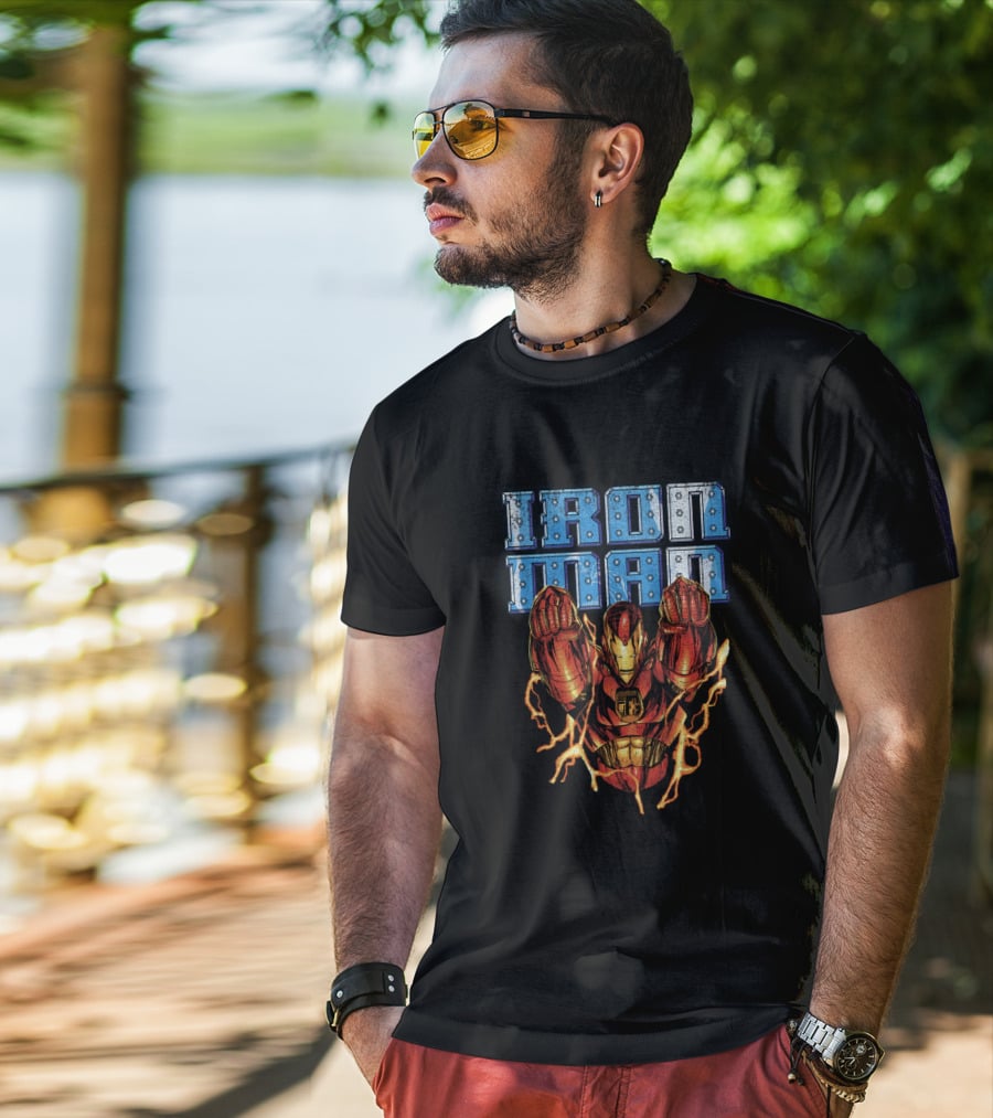 Iron Man Marvel Avengers In Flight Iconic Comic T-Shirt