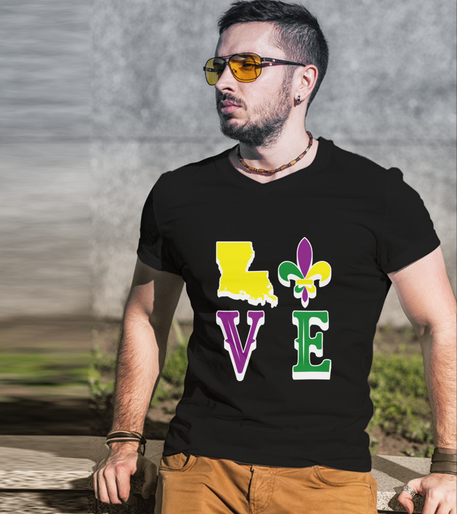 Love Louisiana Mardi Gras Map Fleur-de-Lis T-Shirt