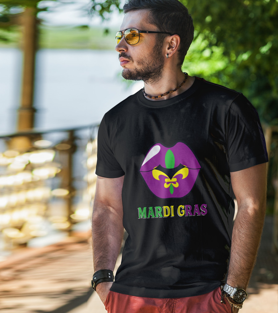 Mardi Gras Fleur De Lis Lips T-Shirt