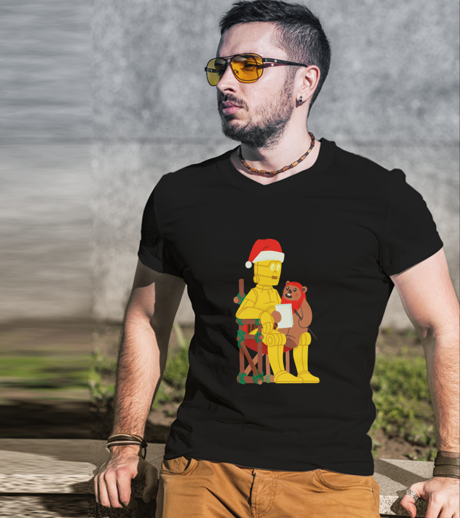 Star Wars Holiday Santa C 3PO And Ewok Christmas Chair Scene T-Shirt