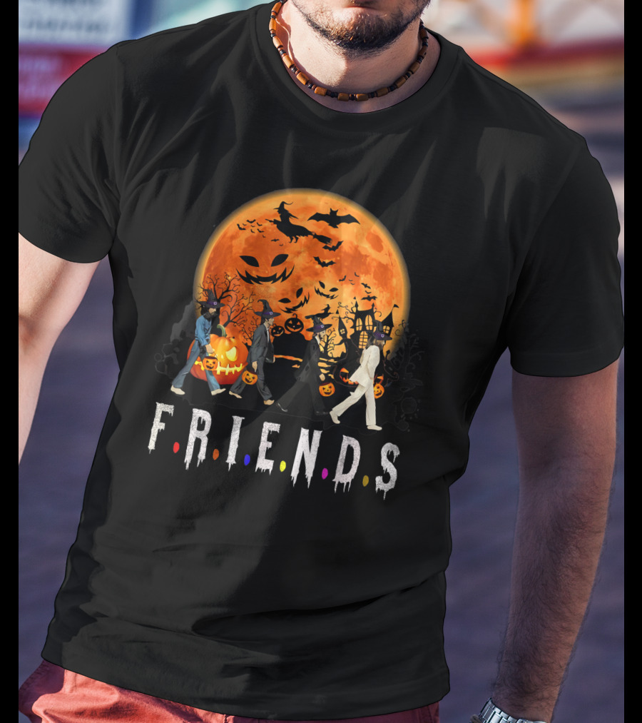 FRIENDS Funnycharacters Halloween Moon Trick Or Treat T-Shirt