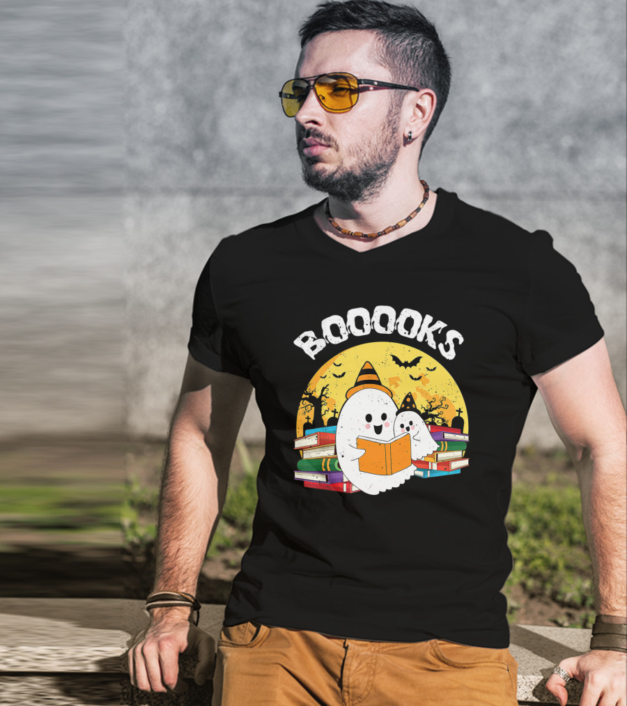 BOOOOKS Ghost With Witch Hat Reading Stacked Books Halloween Moon Bats T-Shirt