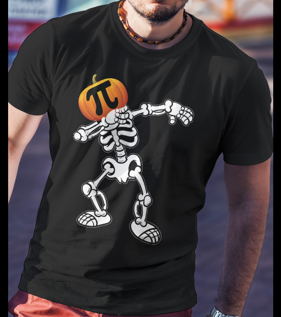 Funny Halloween Skeleton Dabbing Pumpkin Pi Math T-Shirt