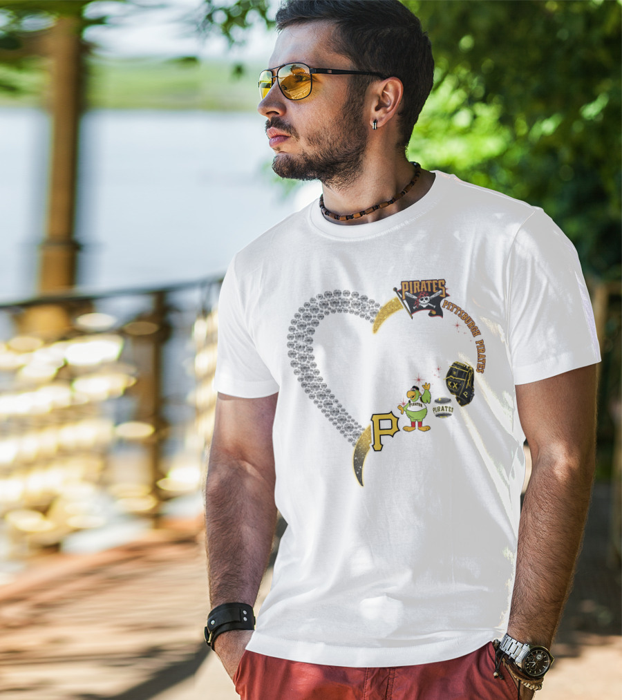 Pittsburgh Pirates Heart Logo Skully Parrot Baseball Glove P Patch T-Shirt