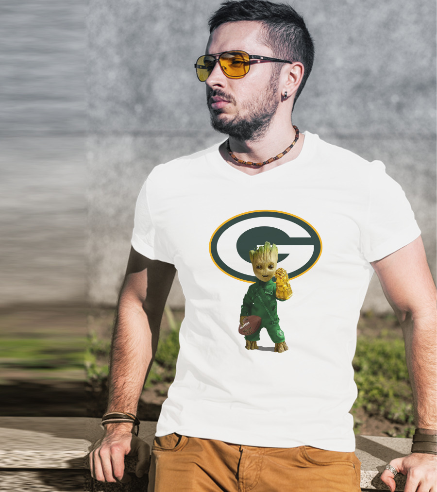 Green Bay Packers Groot Football Holding Infinity Gauntlet T-Shirt