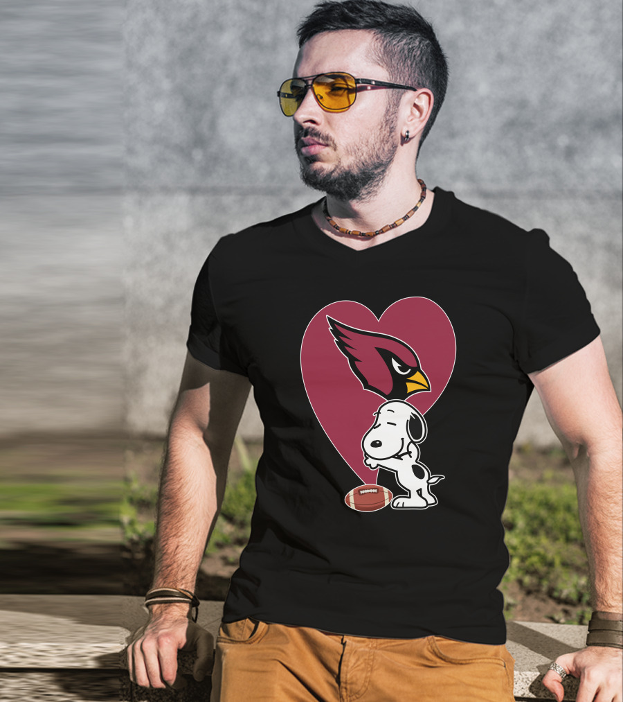 Arizona Cardinals Snoopy Hug Football Heart T-Shirt