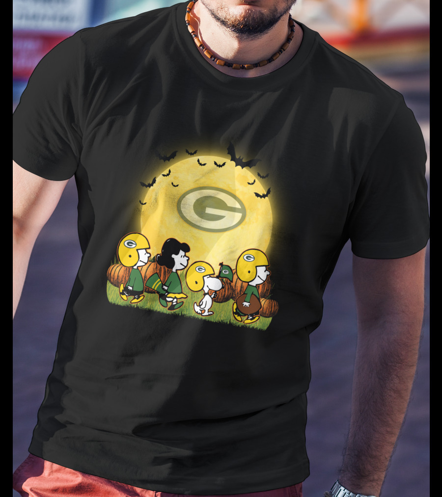 Green Bay Packers Snoopy Halloween Moon Pumpkins T-Shirt