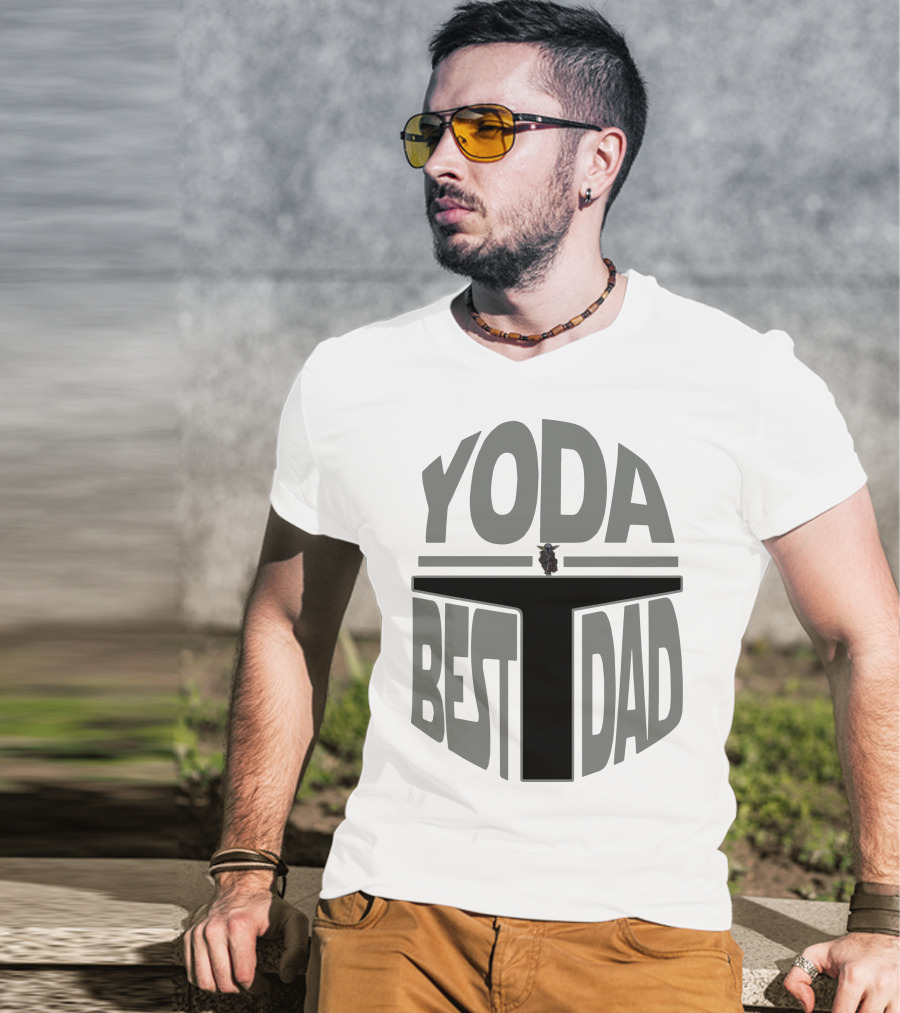 Yoda Best Dad The Mandalorian Helmet Baby Yoda T-Shirt