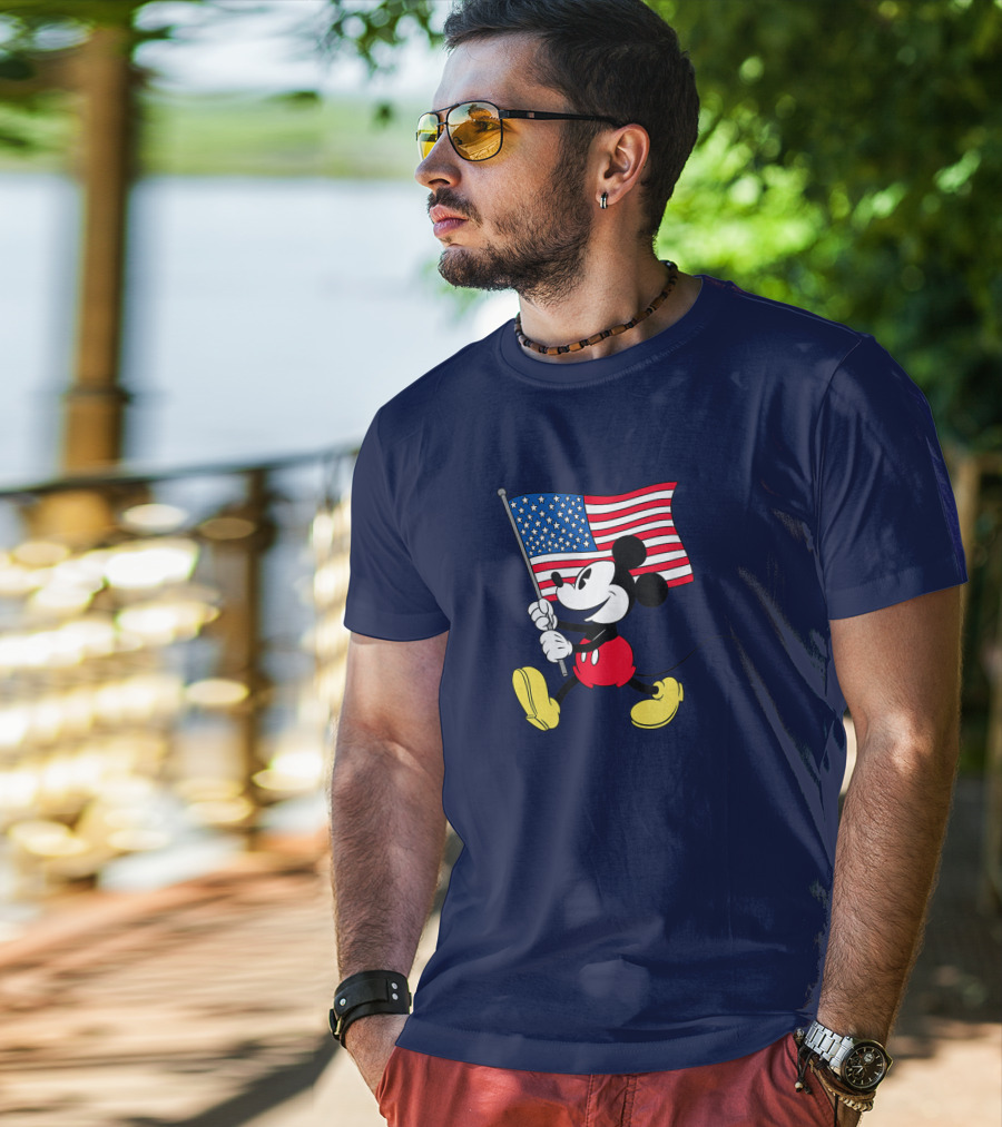Mickey Mouse Holding American Flag Patriotic Disney T-Shirt