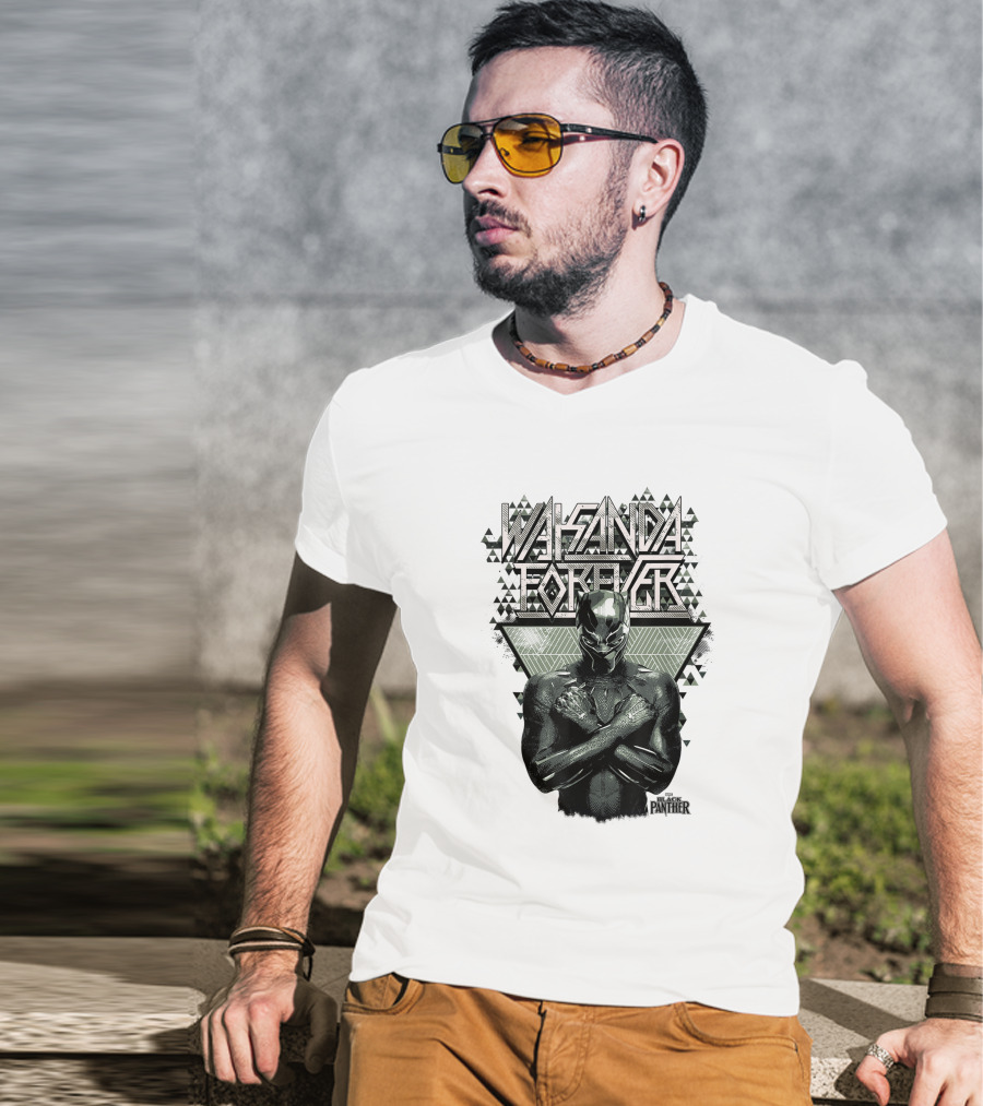 Wakanda Forever Black Panther Marvel Prism Patterned T-Shirt