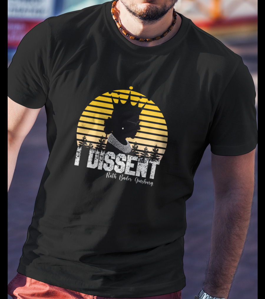 I Dissent Ruth Bader Ginsburg Silhouette With Crown And Collar Sunset Background T-Shirt