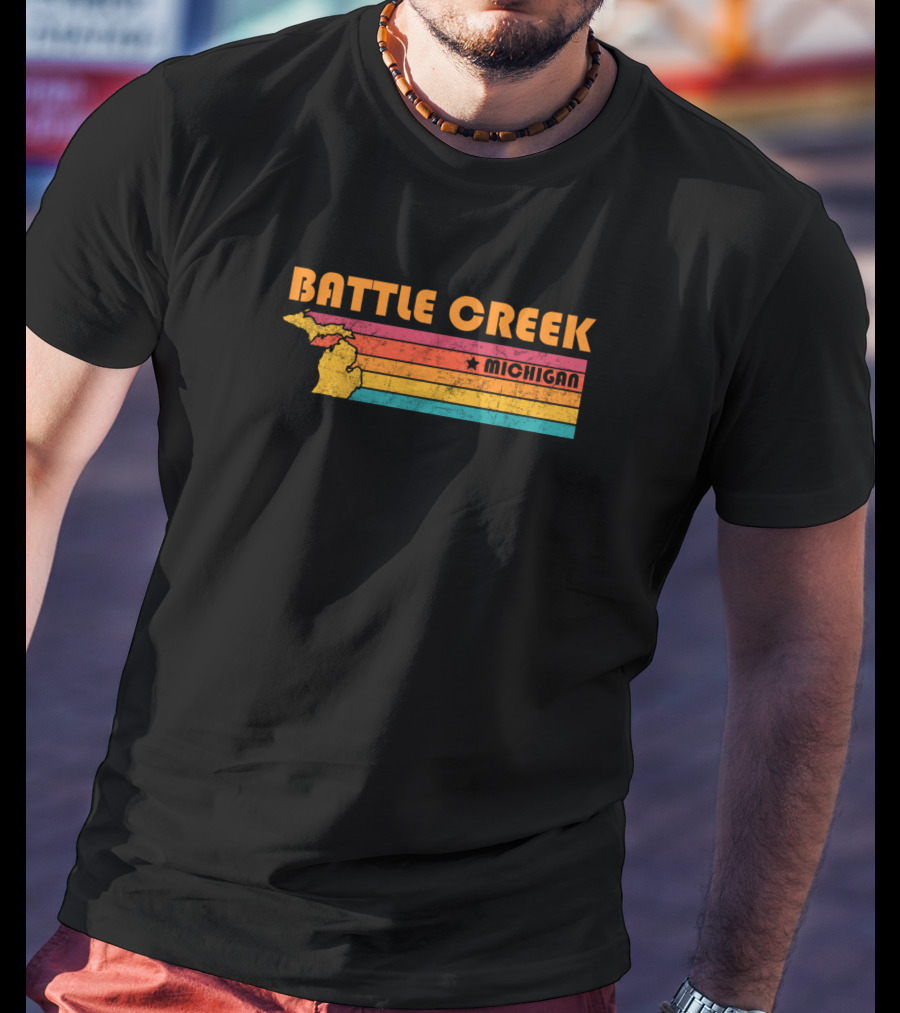 Battle Creek Michigan Vintage Distressed Map Retro Stripes T-Shirt