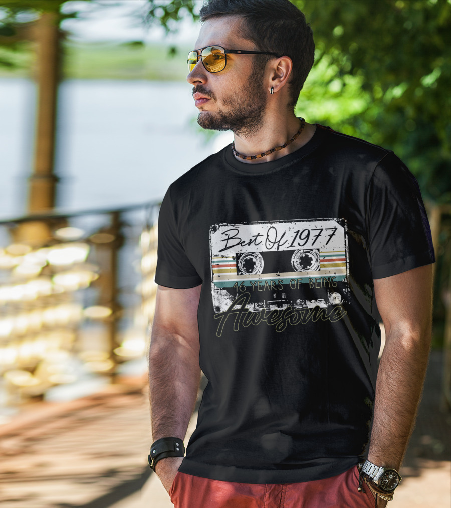 Best Of 1977 46 Years Awesome Music Cassette T-Shirt