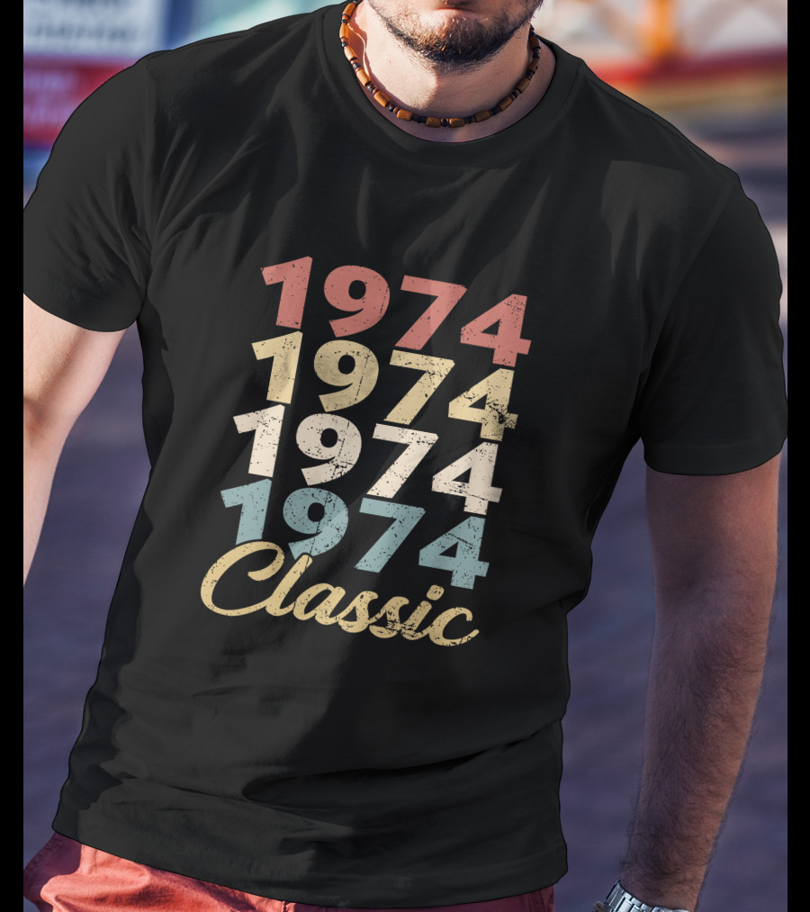 1974 Classic Vintage T-Shirt