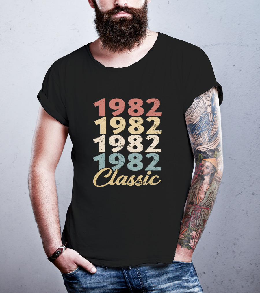 1982 Classic Vintage T-Shirt