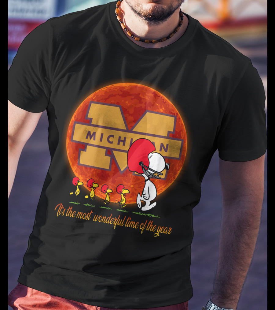 It's The Most Wonderful Time Of The Year Michigan Football Snoopy Woodstock T-Shirt