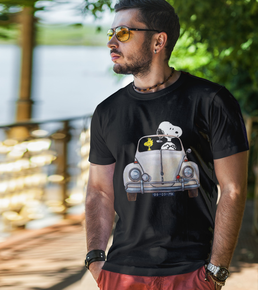 Snoopy And Woodstock Riding In Classic Volkswagen Beetle Car T-Shirt