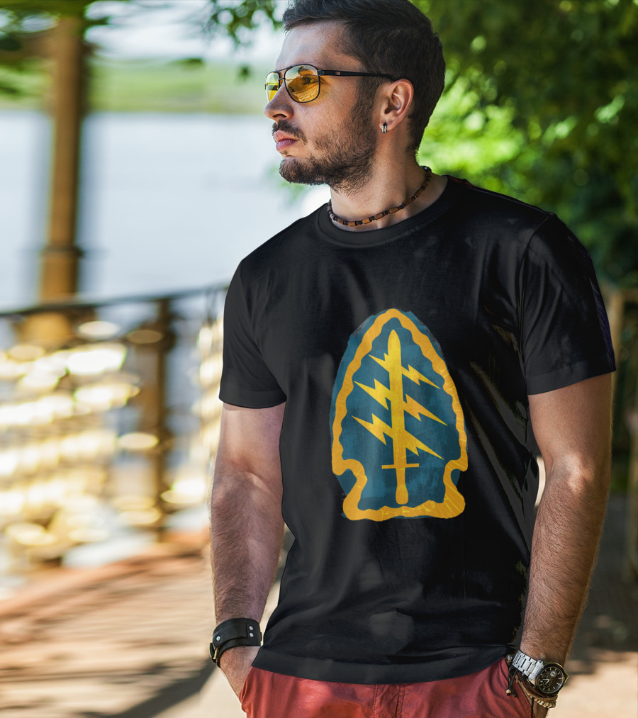 Airborne 908938 Special Forces Patch With Lightning And Sword T-Shirt