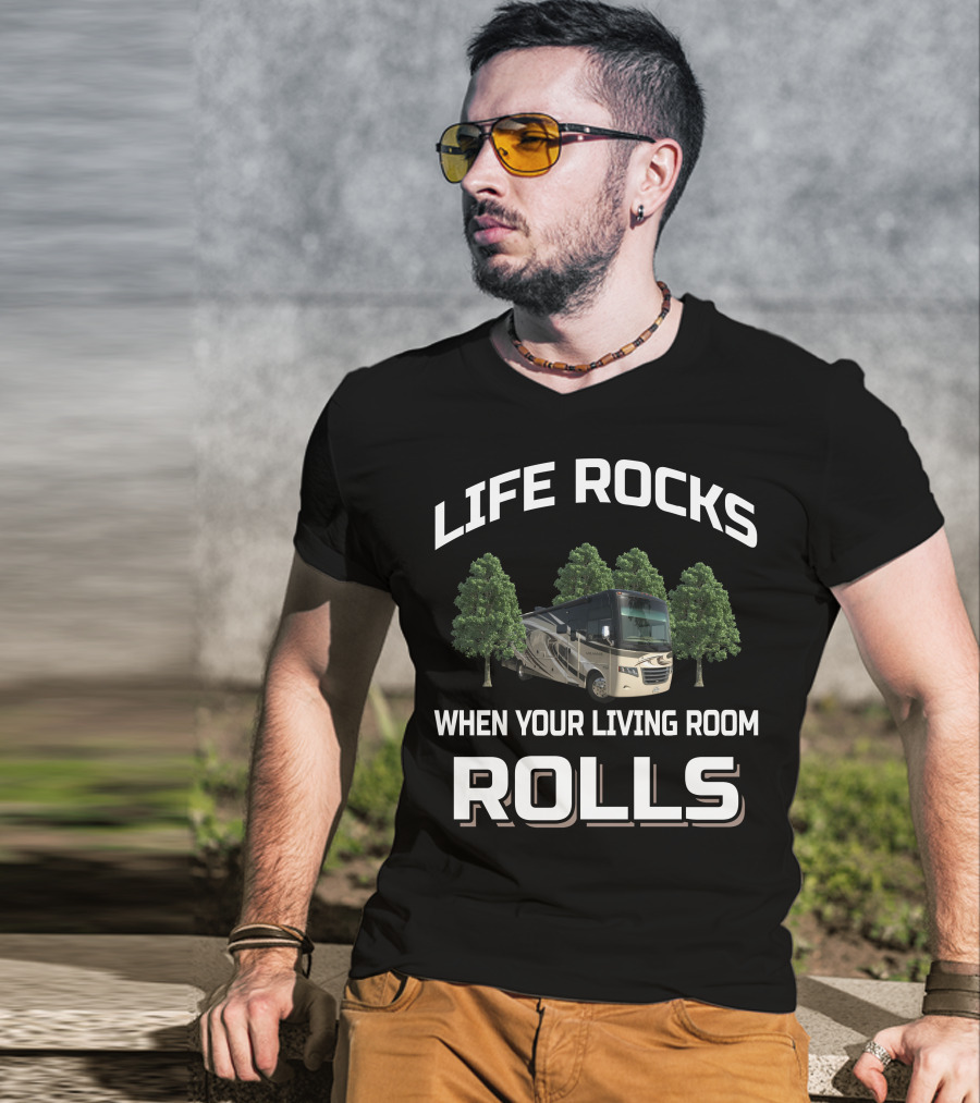 LIFE ROCKS WHEN YOUR LIVING ROOM ROLLS Thor Motor Coach Miramar 34.2 T-Shirt