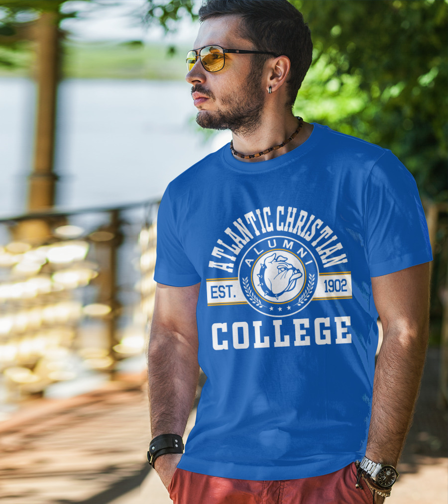 Atlantic Christian College Alumni Bulldog Est. 1902 T-Shirt