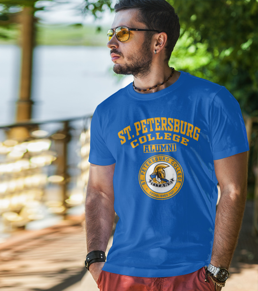 St Petersburg College Alumni Titans Established 1927 T-Shirt