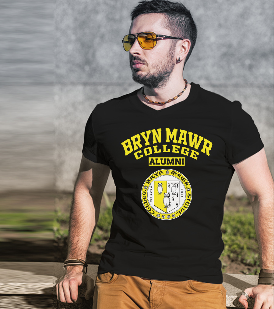 Bryn Mawr College Alumni Veritatem Dilexi Sigillum Owl Seal T-Shirt