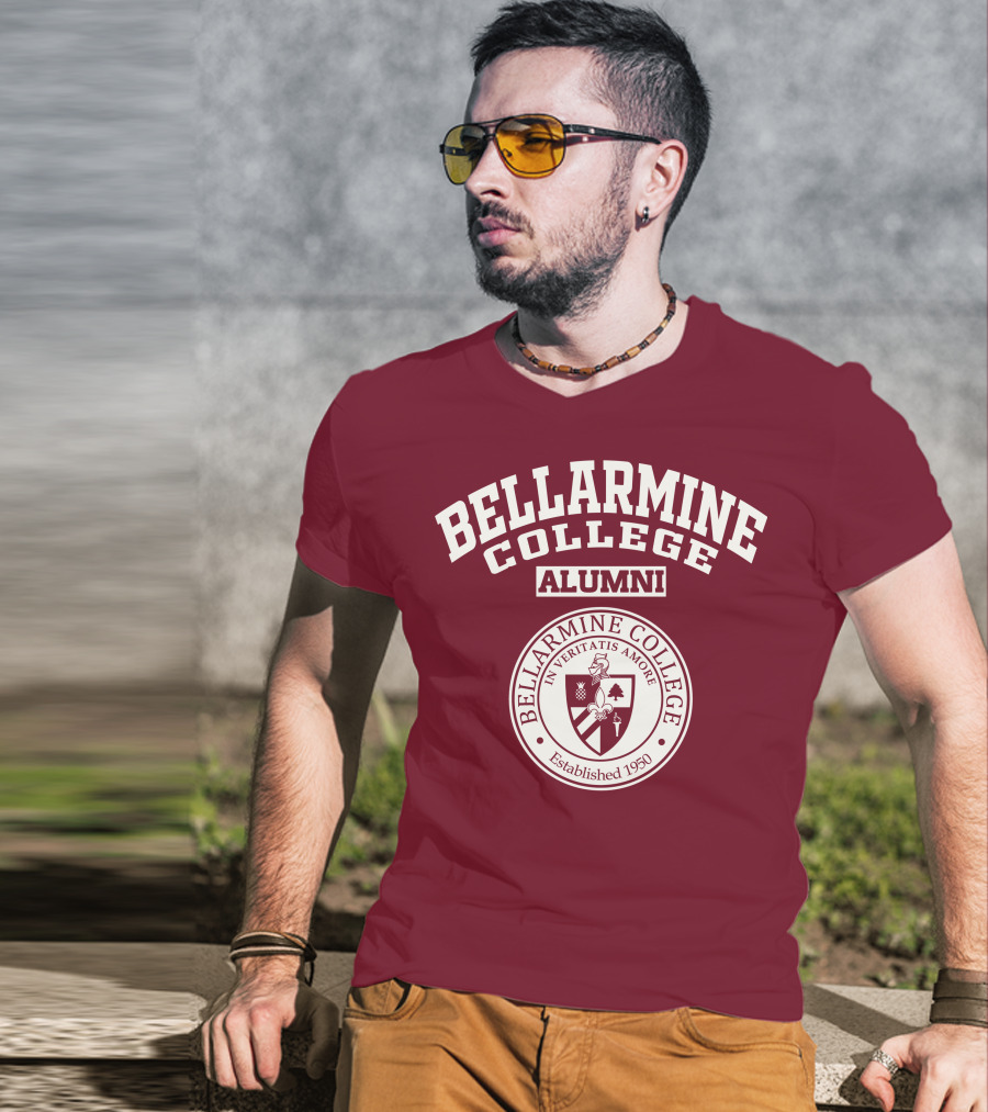 Bellarmine College Alumni Established 1950 In Veritatis Amore T-Shirt