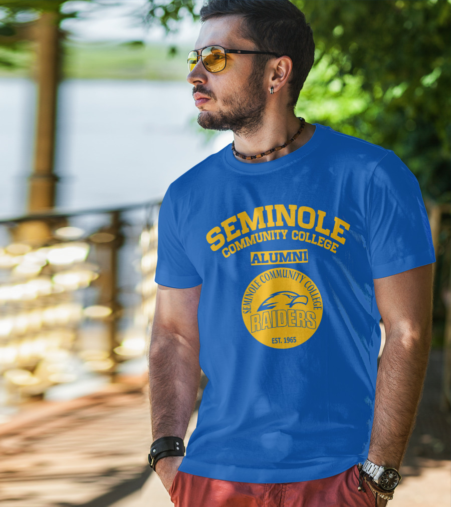 SEMINOLE COMMUNITY COLLEGE ALUMNI RAIDERS EST. 1965 T-Shirt