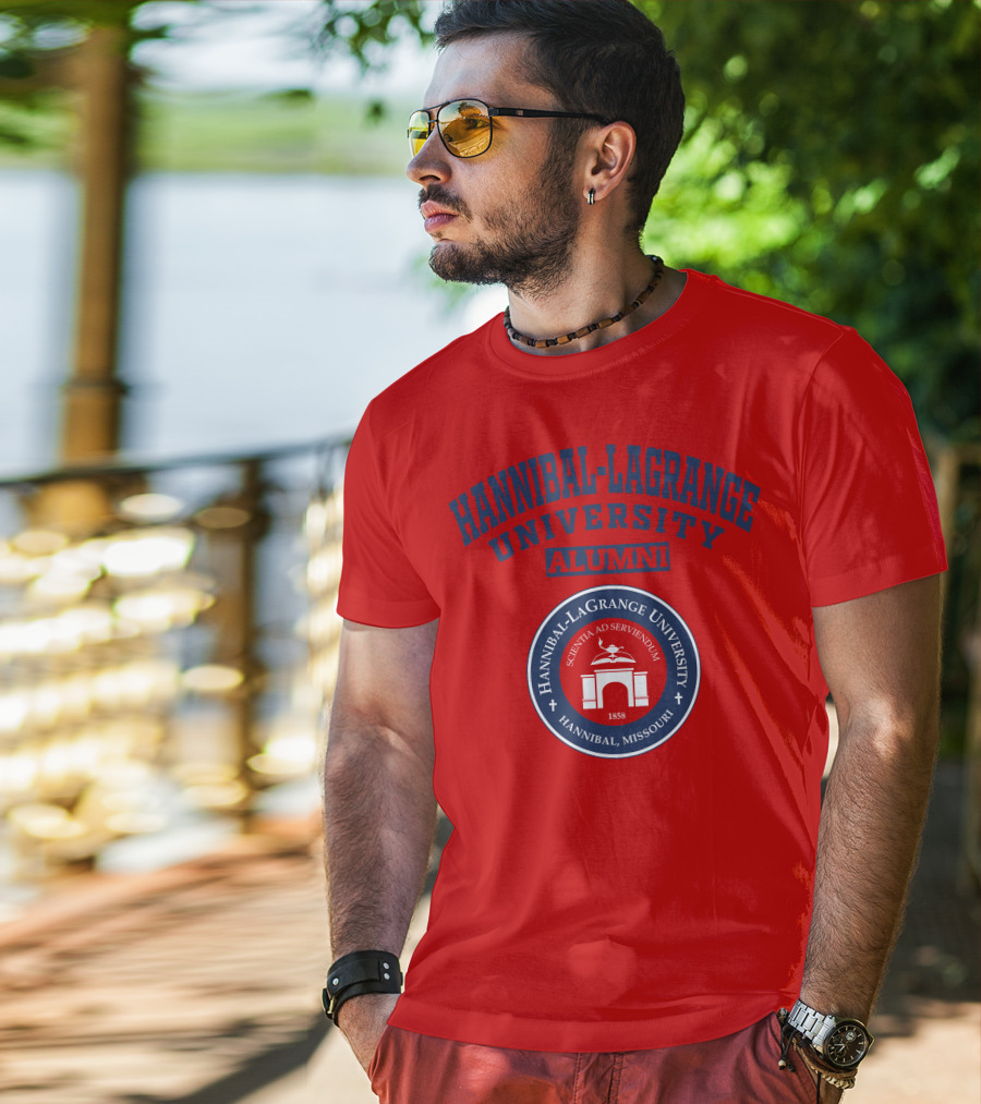 Hannibal-LaGrange University Alumni Scientia Ad Serviendum 1858 Hannibal Missouri T-Shirt