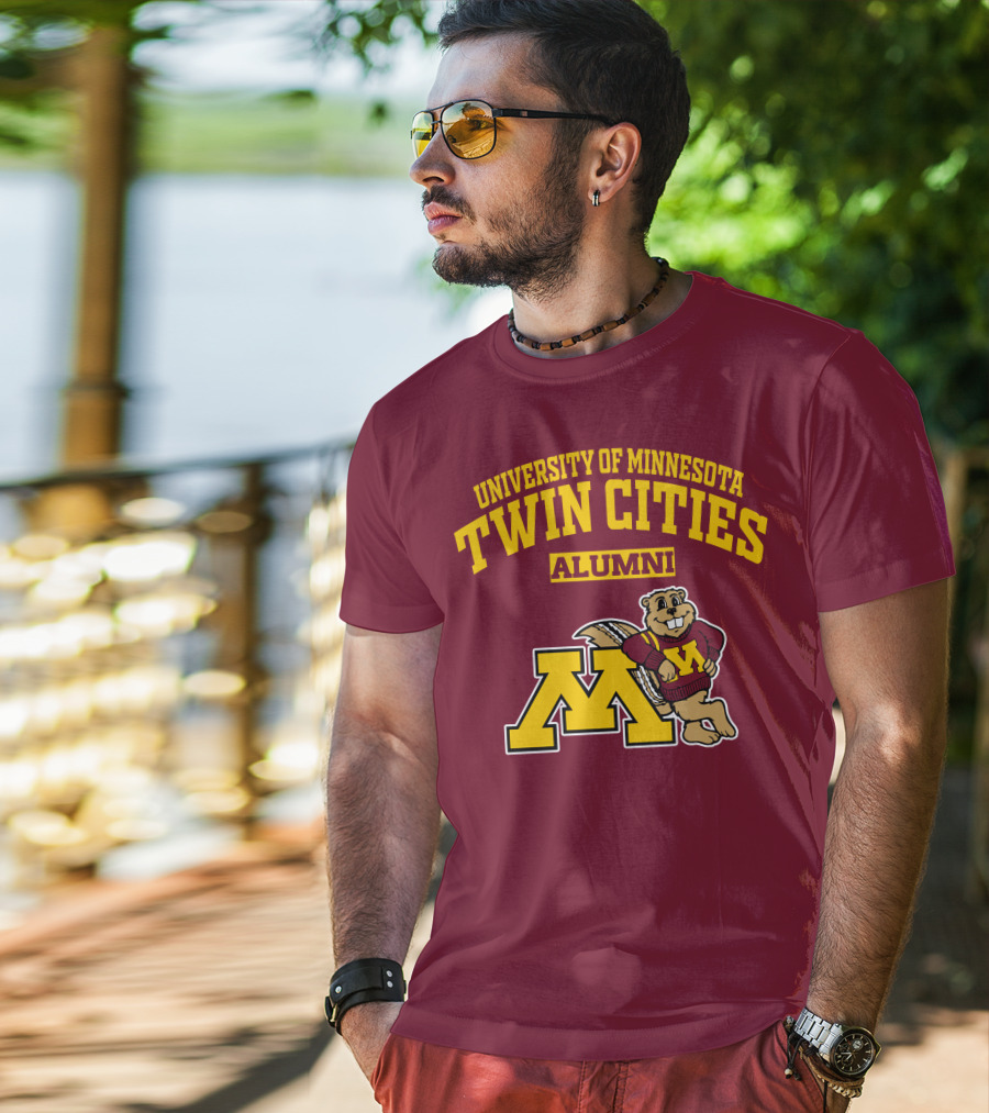 University Of Minnesota Twin Cities Alumni Goldy Gopher M T-Shirt