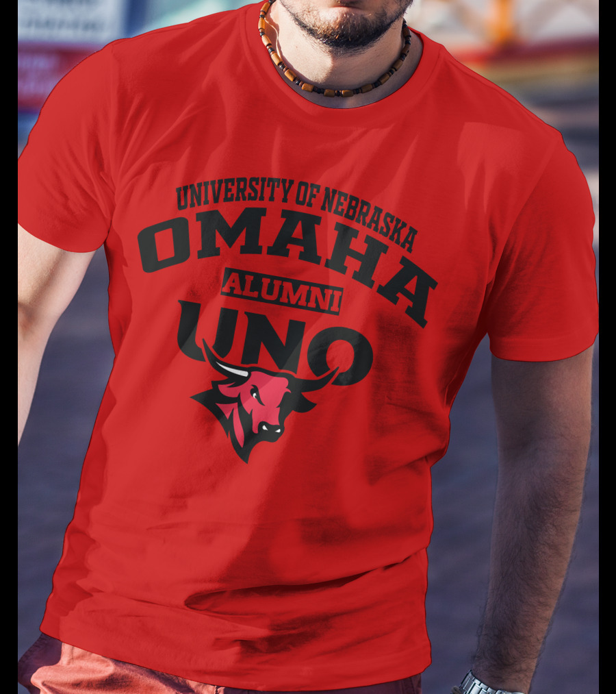 University Of Nebraska Omaha UNO Alumni Bull T-Shirt