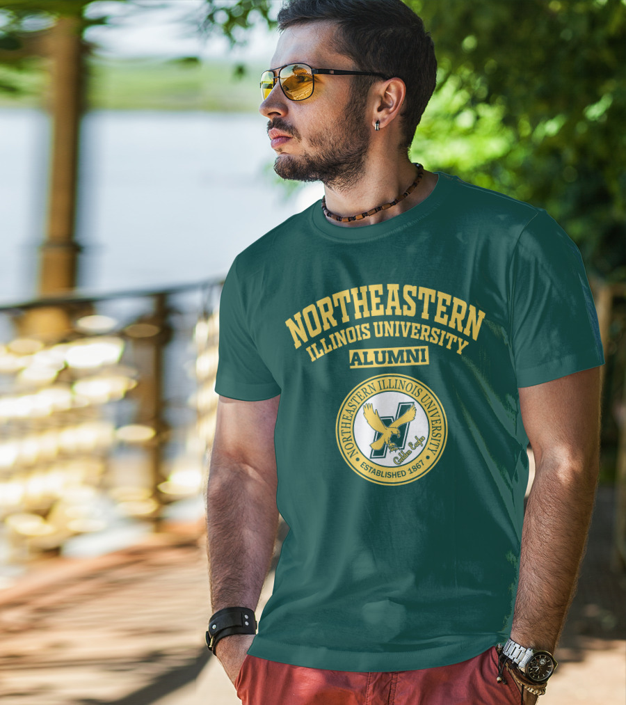 Northeastern Illinois University Alumni Golden Eagles Established 1867 T-Shirt