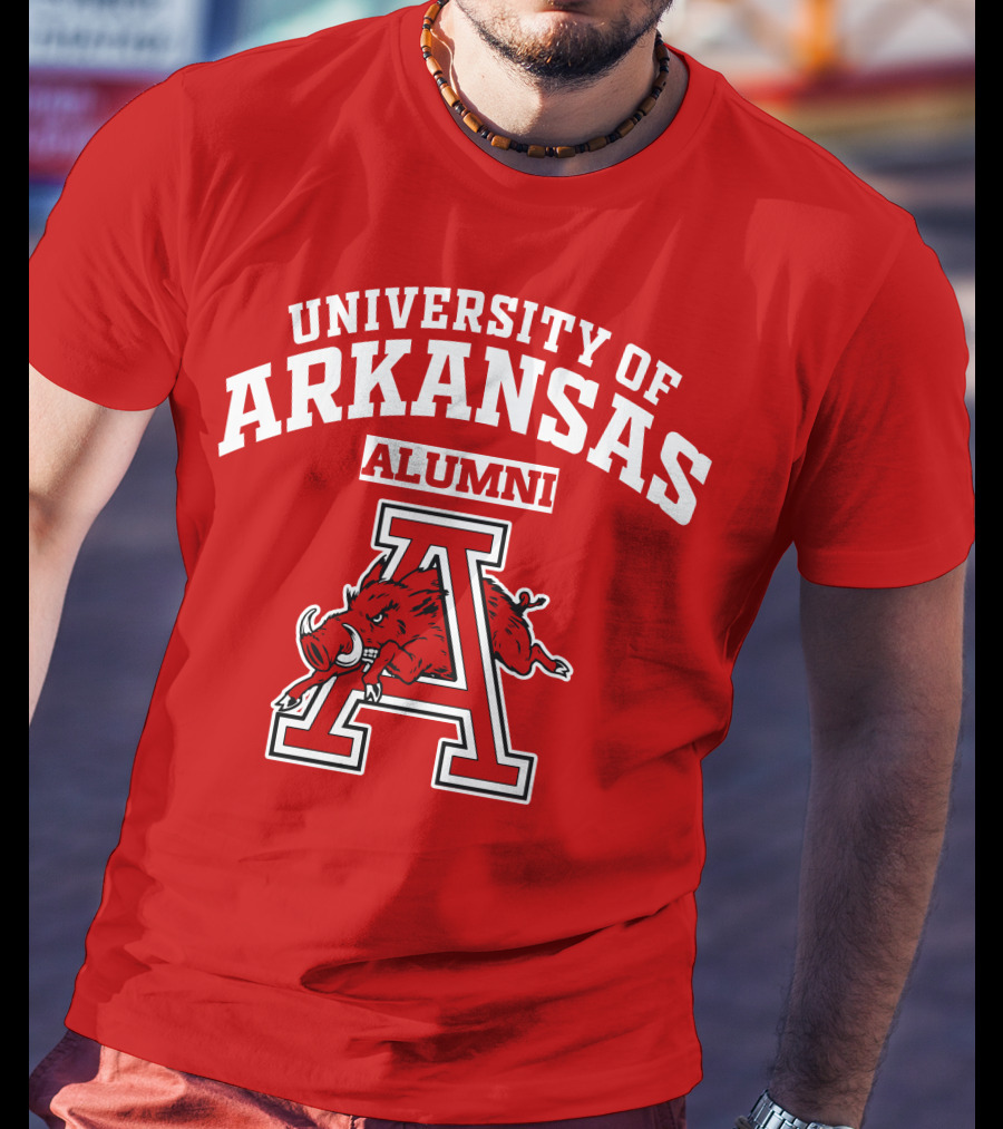 UNIVERSITY OF ARKANSAS ALUMNI Razorback T-Shirt
