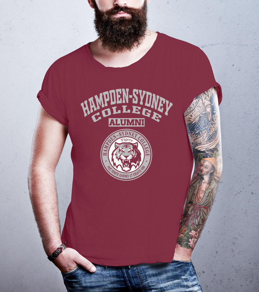 Hampden–Sydney College Alumni Tigers Huc Venite Iuvenes Ut Exeatis Viri T-Shirt