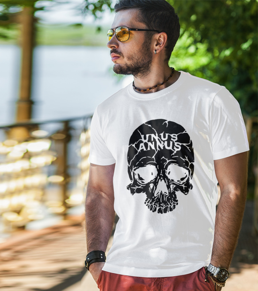 Unus Annus Skull Black Crack T-Shirt