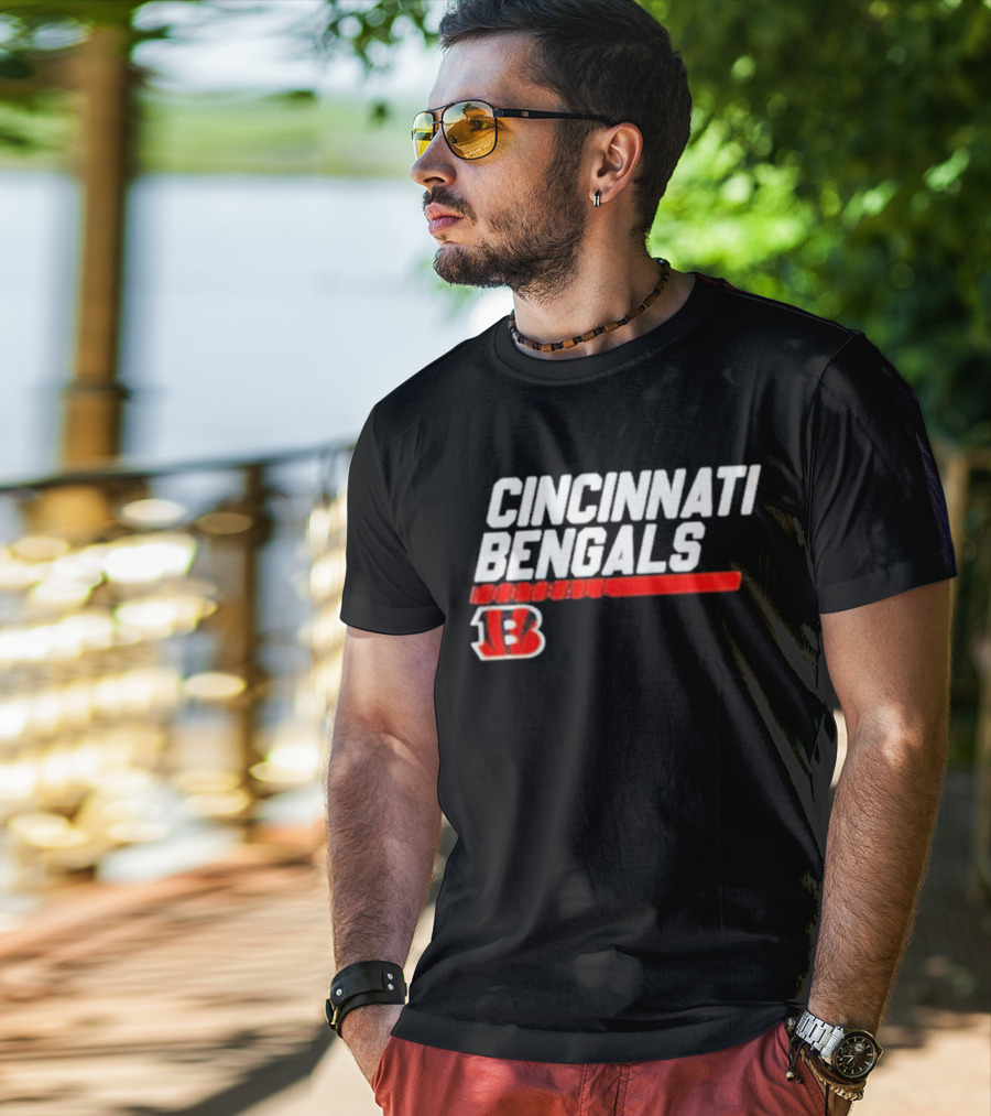 CINCINNATI BENGALS MODEST 13 T-Shirt