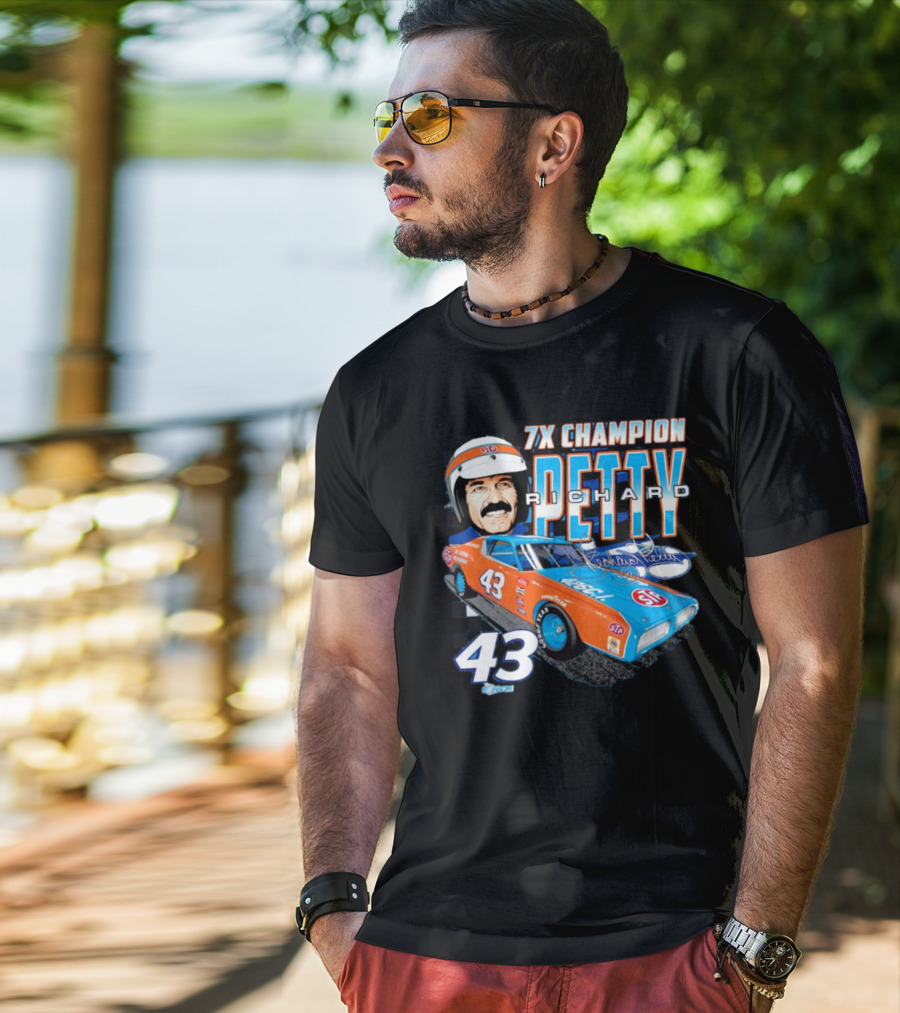 7X Champion Richard Petty Number 43 Car Racing LEGACY Motor Club Team Collection T-Shirt