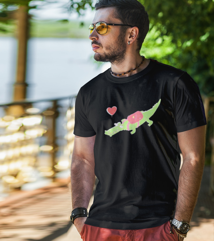 Carter Kench Merch The Carter Crocodile With Heart And Backpack T-Shirt