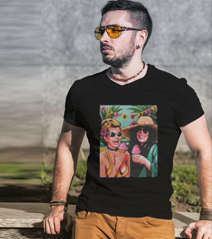 St Tropez Ice Cream Smiles Sunglasses And Sunhats T-Shirt