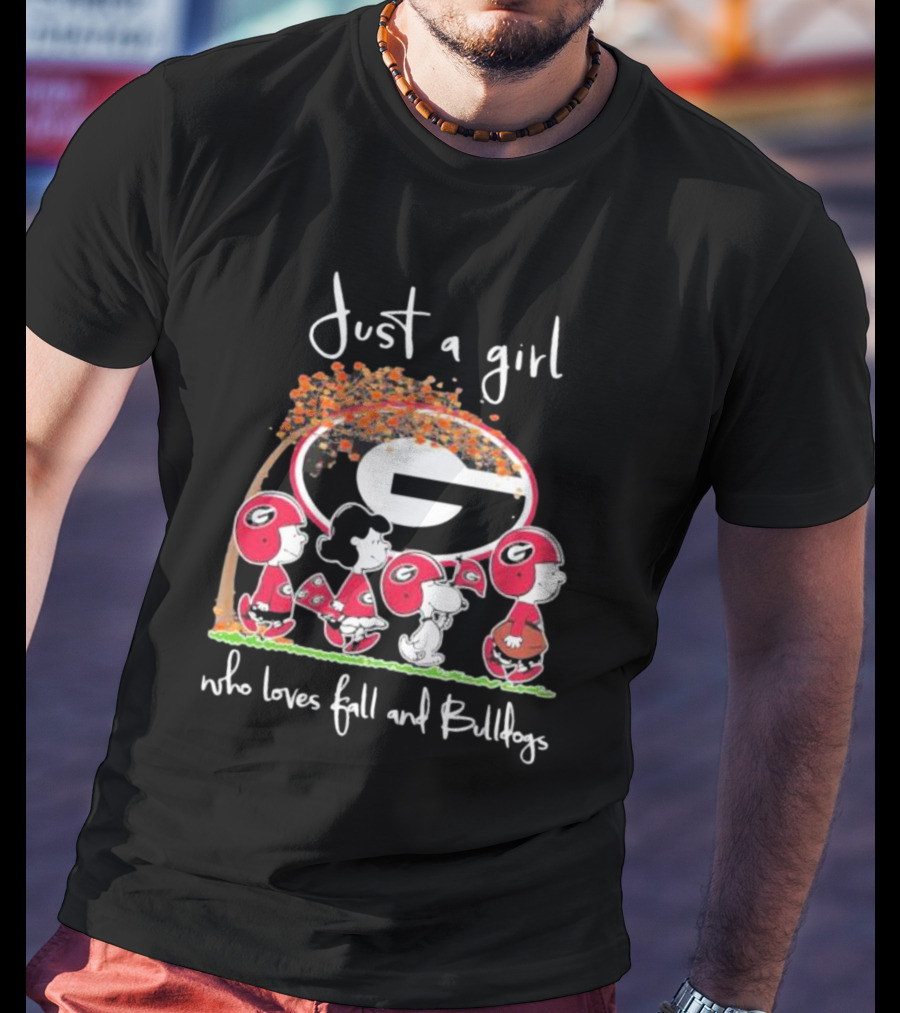 Just A Girl Who Loves Fall And Bulldogs Peanuts Georgia Bulldogs T-Shirt